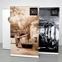 Retractable banner